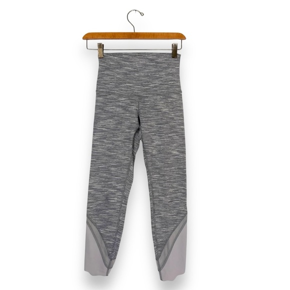 Lululemon Wunder Under Crop II *Scallop 23" Special Ed. Grey Silver Mesh Space 4 - Picture 6 of 15